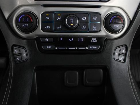 Used 2017 GMC Yukon XL SLT w/ Enhanced Security Package image 6