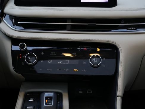 Used 2022 INFINITI QX60 Luxe w/ Cargo Package image 41