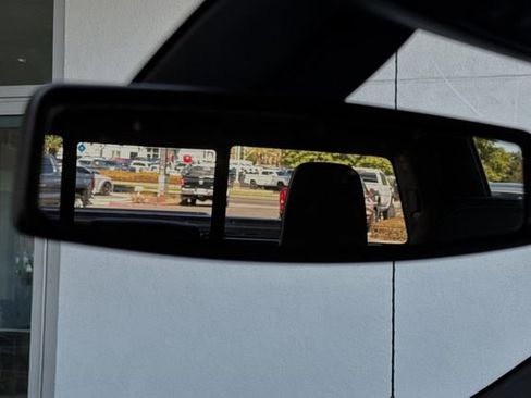 Used 2022 Chevrolet Silverado 1500 High Country w/ Z71 Off-Road Package image 25