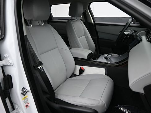 Used 2025 Land Rover Range Rover Velar S image 29