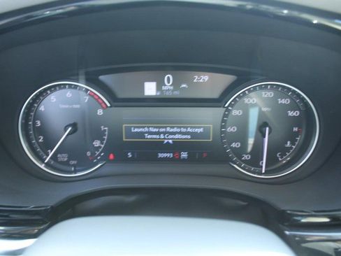 Used 2024 Cadillac XT6 Premium Luxury AWD/4WD image 24