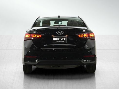 Used 2019 Hyundai Accent SE FWD image 4