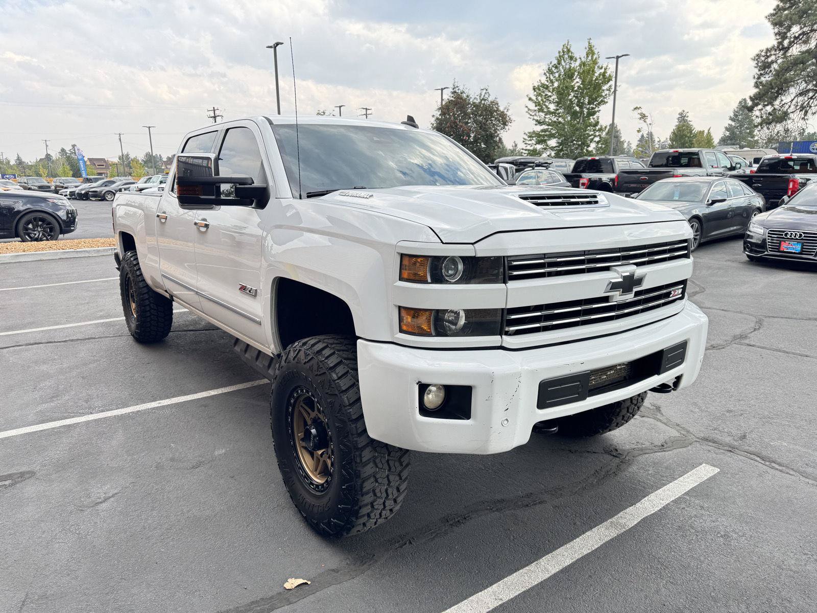 Used 2019 Chevrolet Silverado 2500 LTZ w/ Duramax Plus Package AWD/4WD image 7