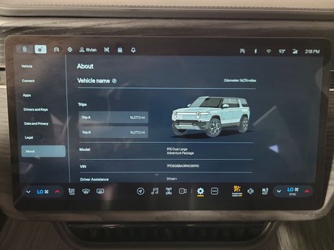 Used 2024 Rivian R1S Adventure AWD/4WD image 29