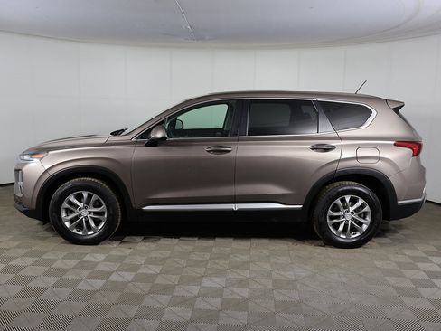 Used 2019 Hyundai Santa Fe SE image 12