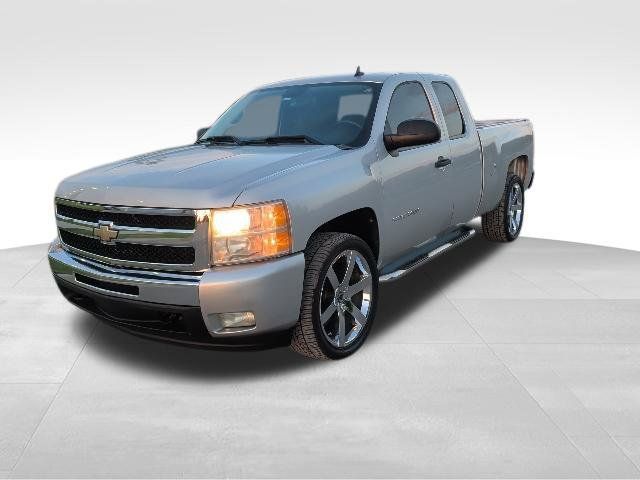 Used 2011 Chevrolet Silverado 1500 LT w/ All-Star Edition RWD image 7