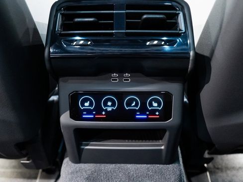 Used 2025 BMW M5 Touring image 35