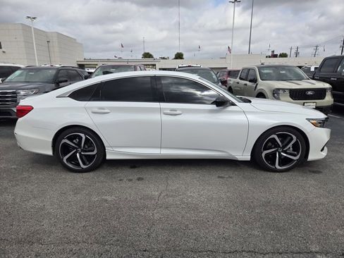 Used 2022 Honda Accord Sport Special Edition image 4
