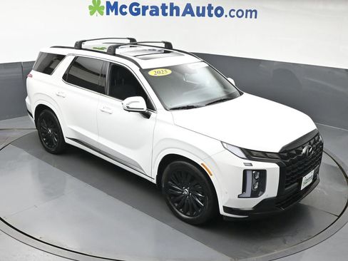 Used 2025 Hyundai Palisade Calligraphy AWD/4WD image 3
