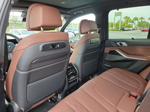 New 2026 BMW X5 xDrive40i w/ Executive Package AWD/4WD image 9