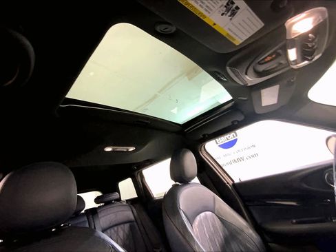 Used 2017 MINI Cooper Clubman S image 14