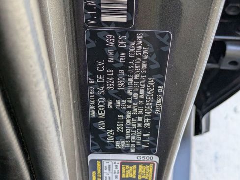 Used 2025 Kia K4 FWD image 32