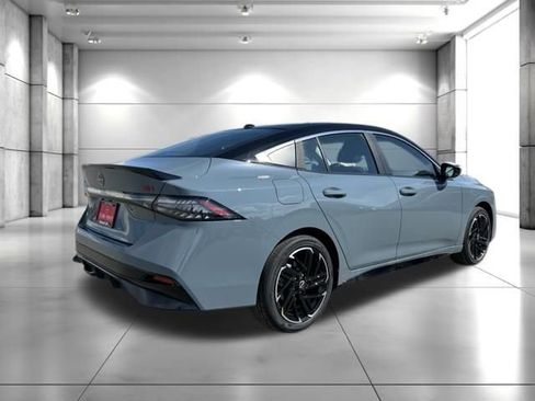 New 2026 Nissan Sentra SR FWD image 8