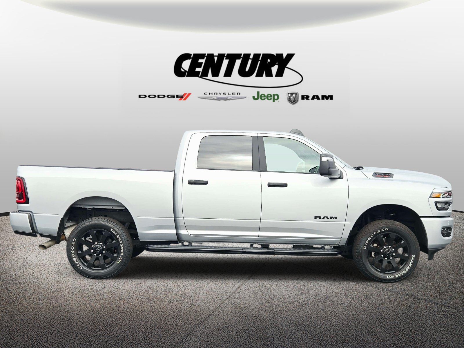 Used 2026 RAM 2500 Big Horn AWD/4WD image 2