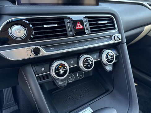 Used 2022 Genesis G70 2.0T w/ Prestige Package image 24