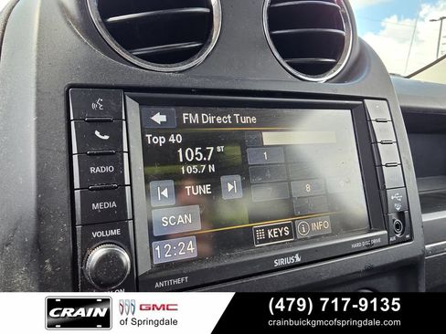 Used 2017 Jeep Patriot Sport w/ Power Value Group AWD/4WD image 16