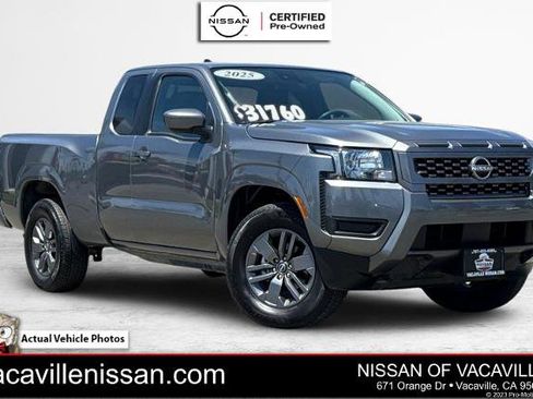 Certified 2025 Nissan Frontier SV RWD image 1