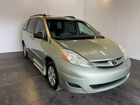 Used 2006 Toyota Sienna LE FWD image 3