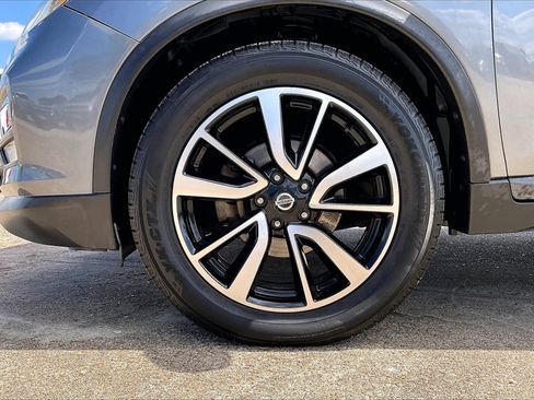 Used 2019 Nissan Rogue SL image 35