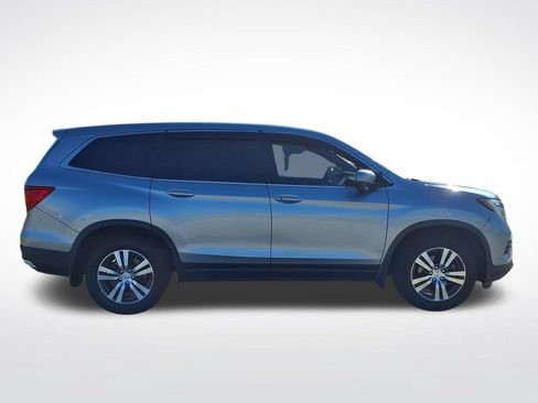 Used 2017 Honda Pilot EX image 9