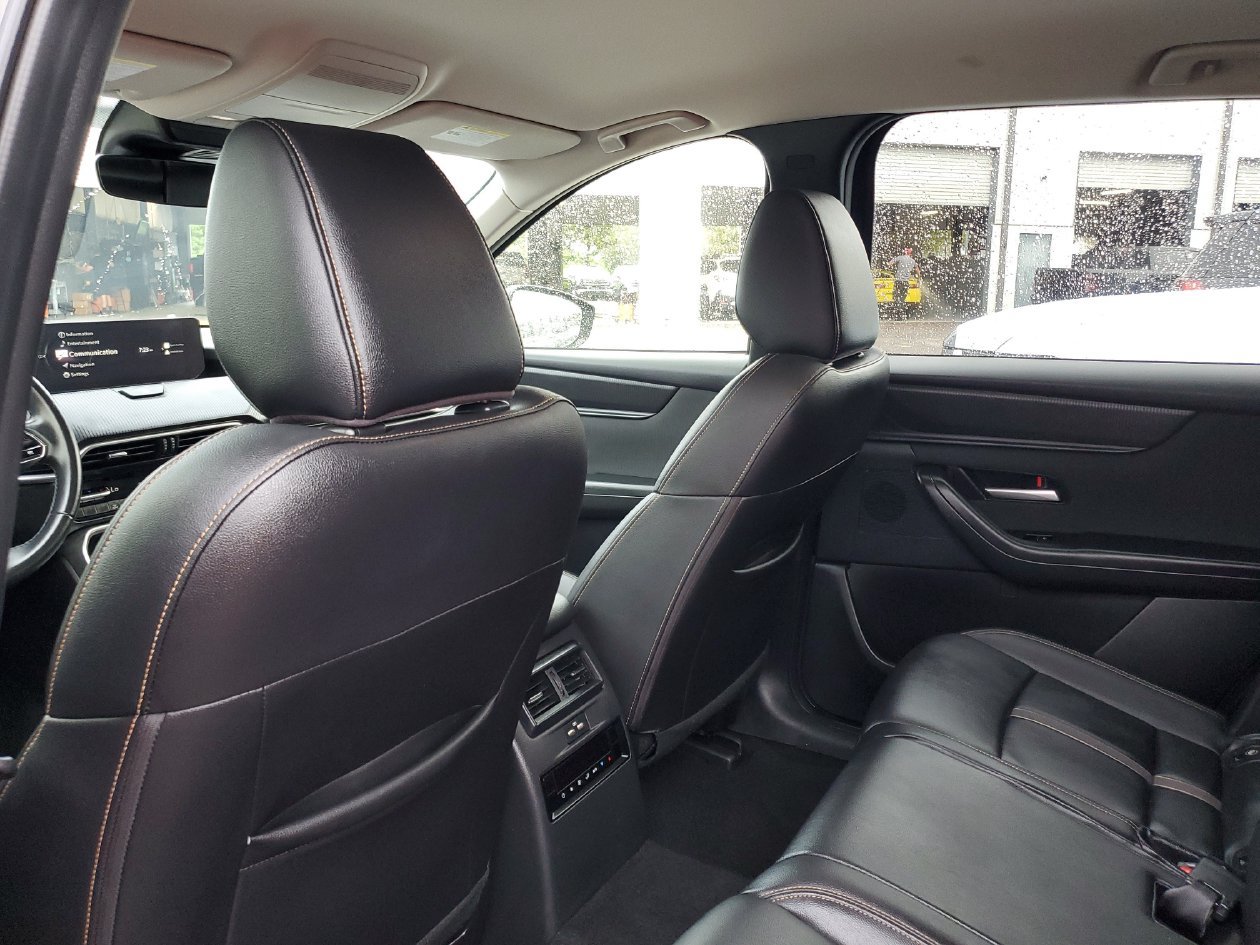 Used 2025 MAZDA CX-90 3.3 Turbo w/ Select Package AWD/4WD image 9