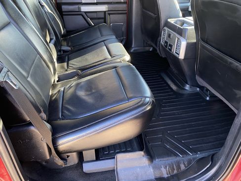 Used 2017 Ford F350 Lariat w/ Chrome Package image 9