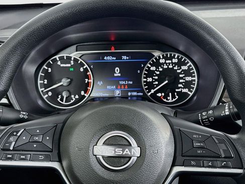Used 2024 Nissan Altima 2.5 SV FWD image 19