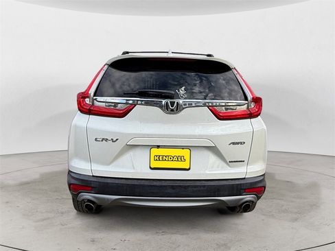 Used 2018 Honda CR-V Touring image 4