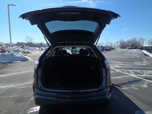 Used 2022 Ford Edge SE w/ Black Appearance Package image 11