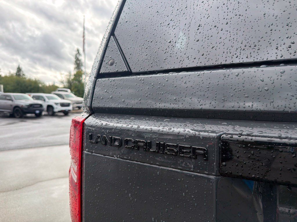 Used 2026 Toyota Land Cruiser w/ Premium Package AWD/4WD image 21