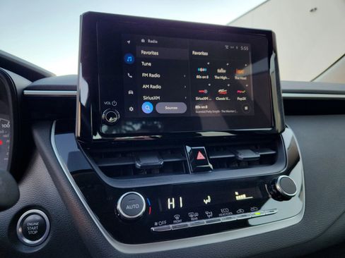 Used 2023 Toyota Corolla LE image 12