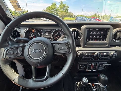 Used 2022 Jeep Wrangler Sport AWD/4WD image 20