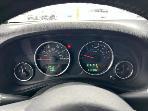 Used 2014 Jeep Wrangler Unlimited Sahara w/ Dual Top Group image 21