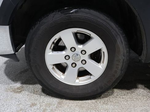 Used 2009 Dodge Ram 1500 Truck SLT w/ Remote Start & Security Group image 9