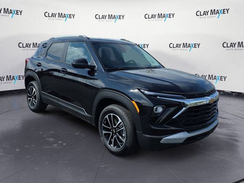 New 2026 Chevrolet TrailBlazer LT w/ Convenience Package AWD/4WD image 7