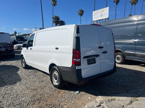 Used 2022 Mercedes-Benz Metris image 11