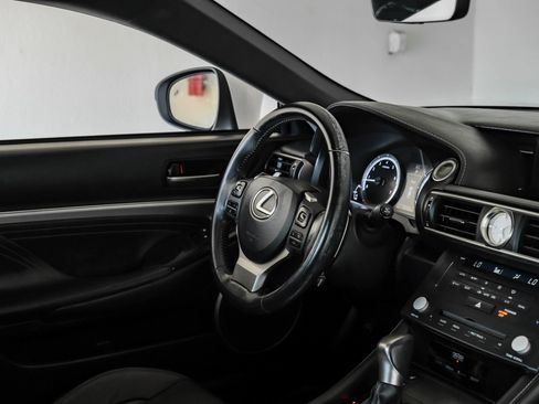 Used 2016 Lexus RC 350 w/ Luxury Package RWD image 15