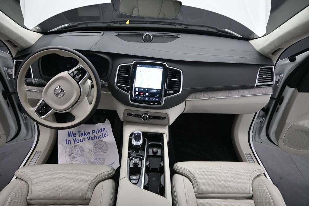 Certified 2024 Volvo XC90 B6 Ultimate w/ Lounge Package AWD/4WD image 21
