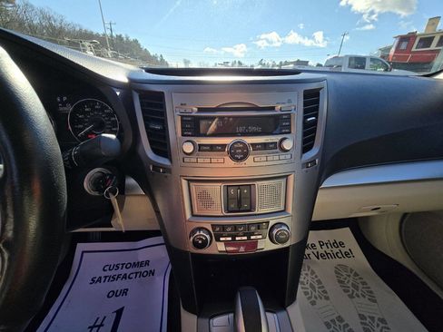 Used 2011 Subaru Legacy 2.5i Premium w/ All-Weather Pkg image 20