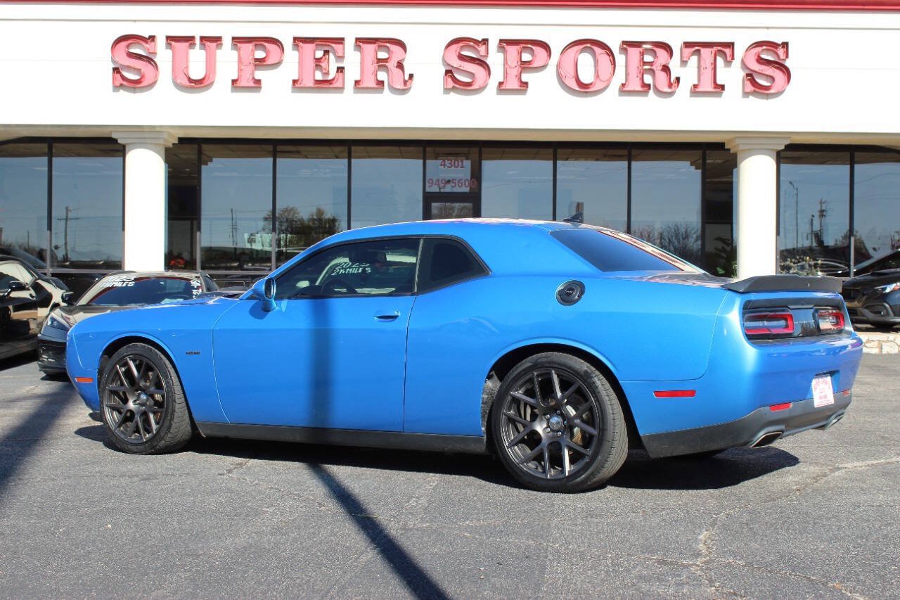 Used 2016 Dodge Challenger R/T RWD image 5