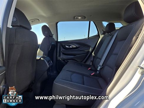 Used 2024 GMC Terrain SLE w/ Driver Convenience Package image 10