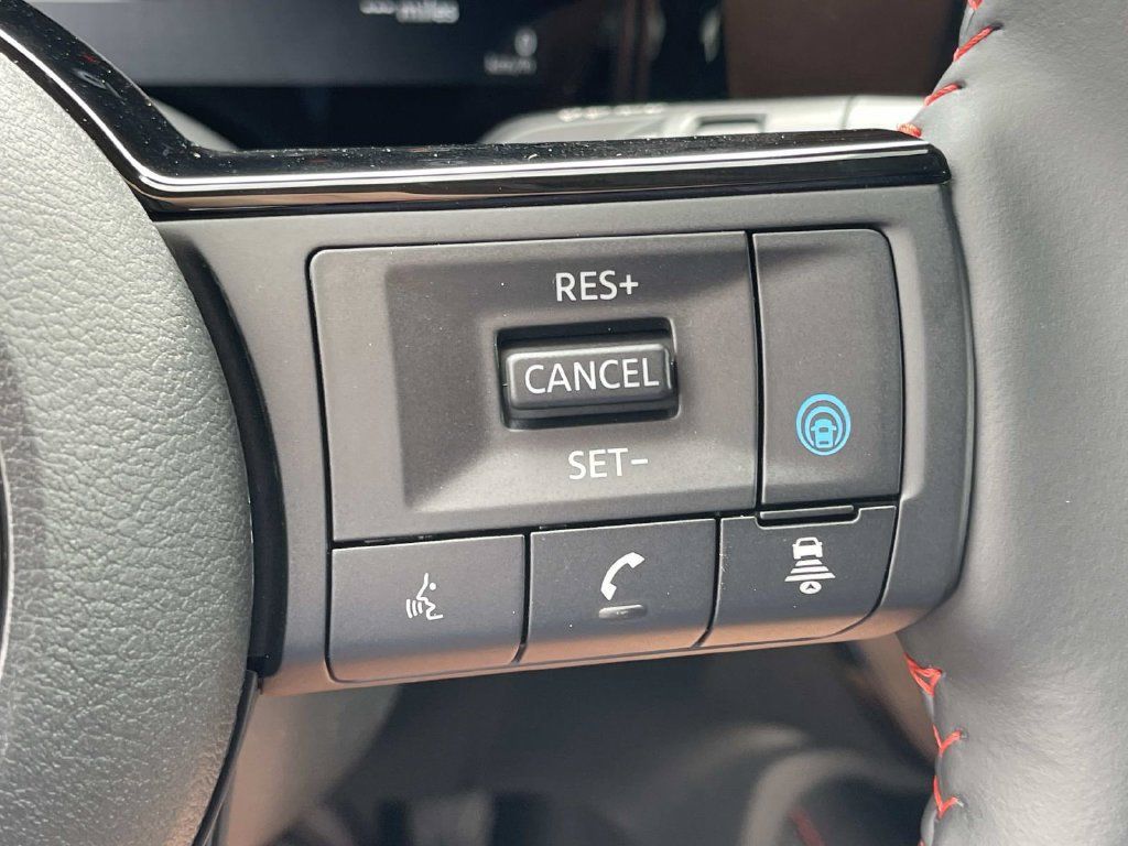 New 2027 Nissan Kicks SR w/ SR Premium Package AWD/4WD image 33