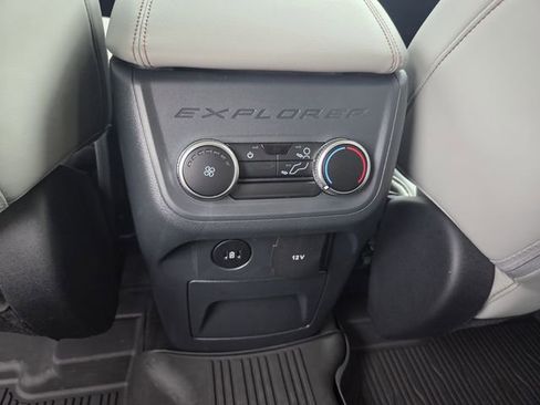 New 2026 Ford Explorer Active w/ Active Comfort Package RWD image 16