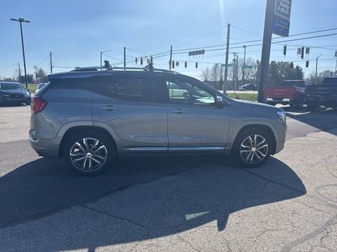 Used 2020 GMC Terrain Denali w/ Denali Premium Package image 7