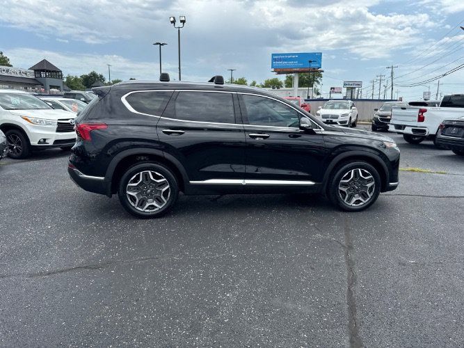 Used 2022 Hyundai Santa Fe Limited FWD image 3