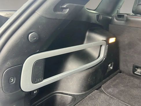 Used 2015 Jeep Cherokee Trailhawk w/ Comfort/Convenience Group image 19