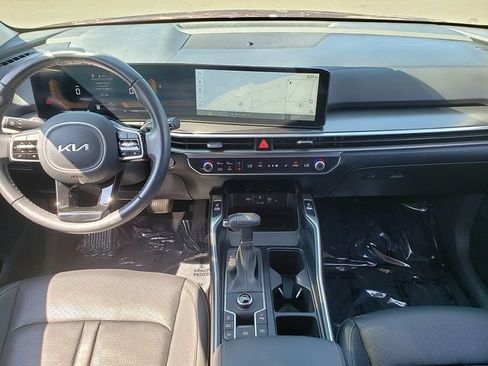 Certified 2024 Kia Sorento S FWD image 13