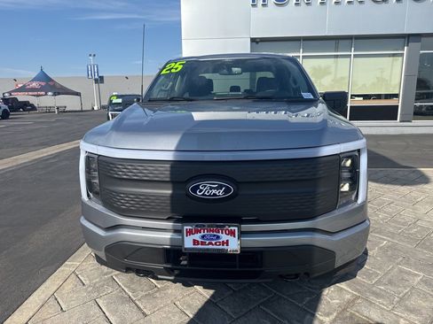 Used 2025 Ford F150 Lightning XLT image 29