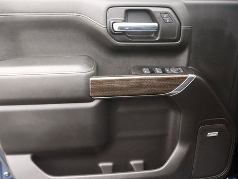 Used 2022 Chevrolet Silverado 1500 RST w/ Convenience Package II image 9