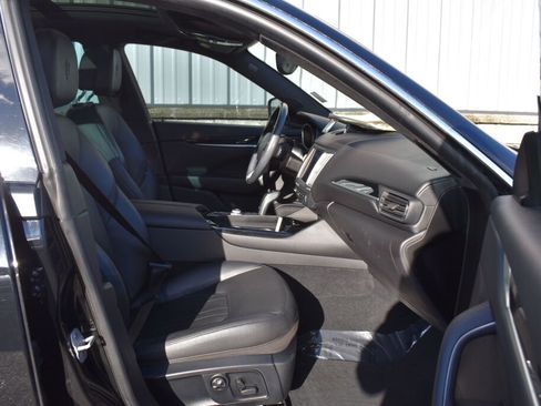 Used 2020 Maserati Levante image 25